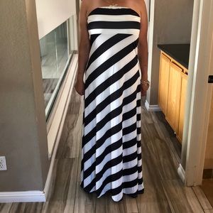 Strapless black and white dress